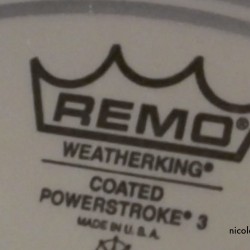 REMO Ambassador coated mit Dämpfring (unten) = Powerstroke 3